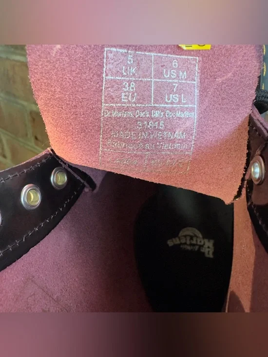 Dr.Martens Arcadia Distressed Leather Lace-Up Pink/Black Boots - Size 7 Women’s - Picture 6 of 6